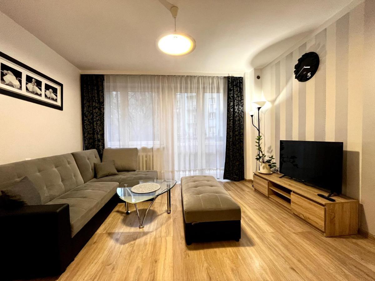 Charmig Apartment Krakow Dış mekan fotoğraf